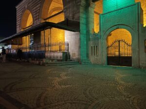 EDİRNE (AA) – Edirne'de bir kişi, tarihi Eski Cami'nin musluklarını