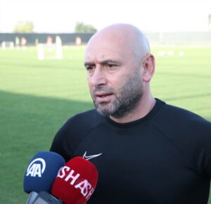 ERZURUM (AA) – Erzurumspor FK Futbol Sorumlusu Muzaffer Bilazer, Spor