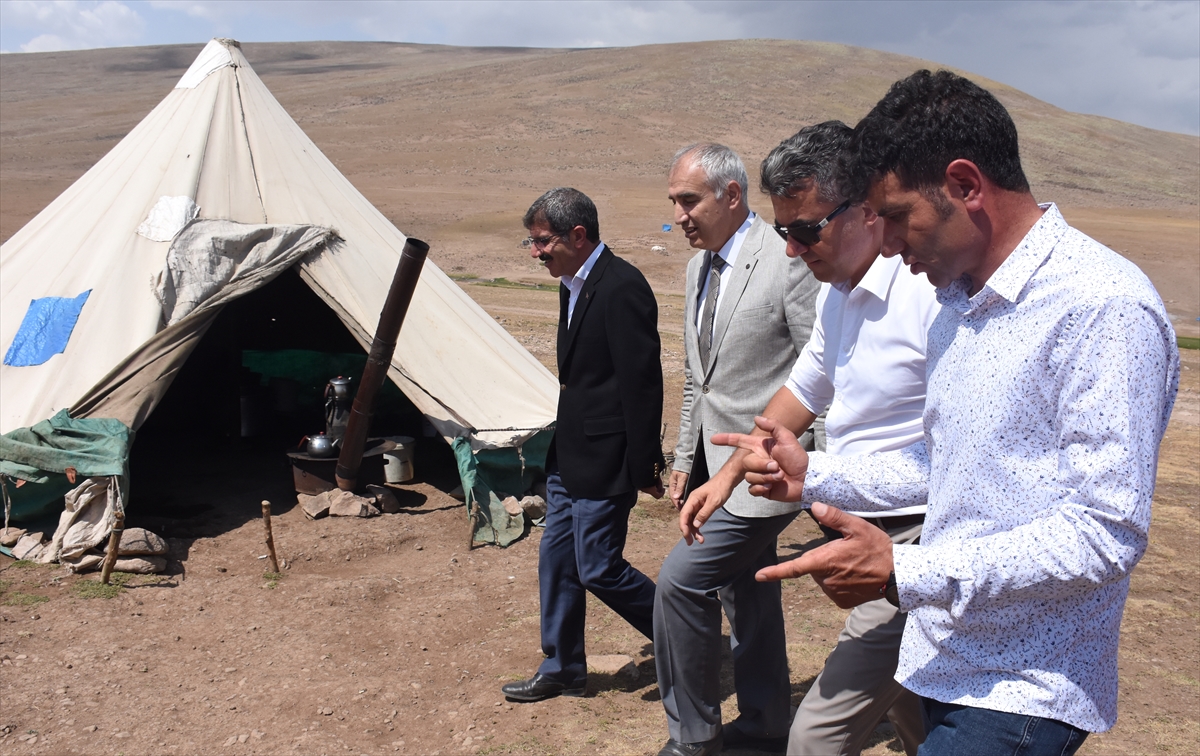 Erzurum'un yaylaları, doğu ve güneydoğudan göçer aileleri ağırlıyor