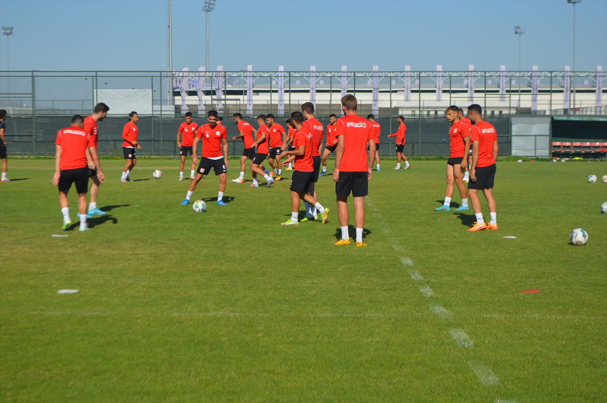 Futbol kulüpleri, kamp için Afyonkarahisar'ı tercih ediyor