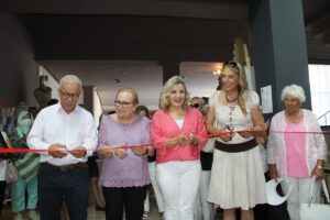 ANTALYA (AA) – Antalya'da gençlik yıllarından bu yana yaptığı resimleri