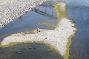 ZAGREB (AA) – Hırvatistan'ın başkenti Zagreb'teki Sava Nehri'nin su seviyesinde