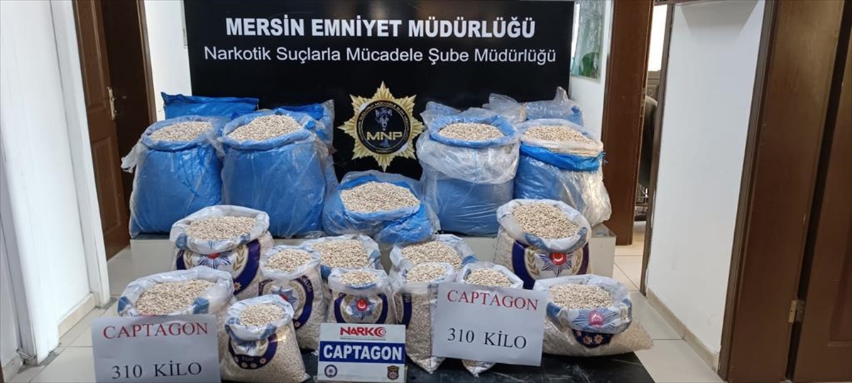 İçişleri Bakanı Soylu, Mersin'de 310 kilogram uyuşturucu hap ele geçirildiğini açıkladı