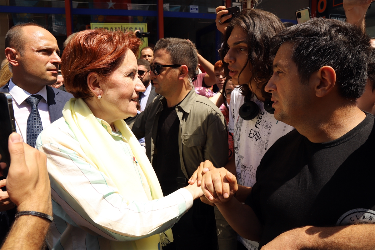 İYİ Parti Genel Başkanı Akşener, Aksaray'da esnafı ziyaret etti