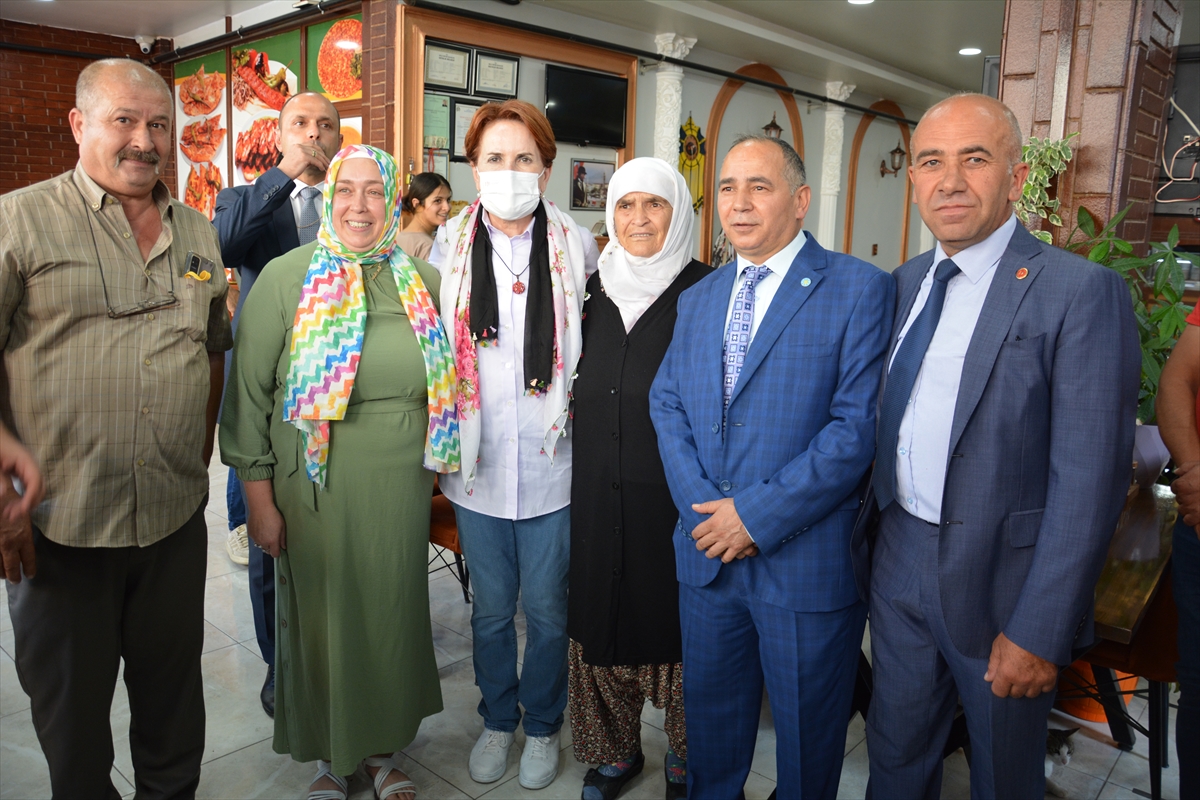 İYİ Parti Genel Başkanı Meral Akşener, Bilecik'te ziyaretlerde bulundu