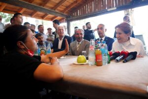 NİĞDE (AA) – İYİ Parti Genel Başkanı Meral Akşener, Niğde'de