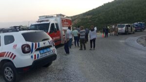 İZMİR (AA) – İzmir'in Ödemiş ilçesinde traktörün uçuruma devrilmesi sonucu