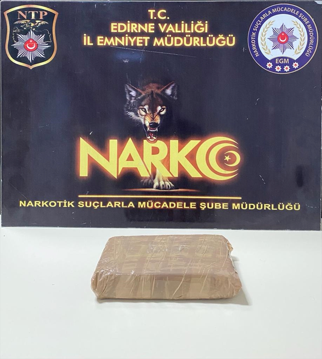 Kapıkule'de çöp kovasında 1 kilo 138 gram kokain bulundu