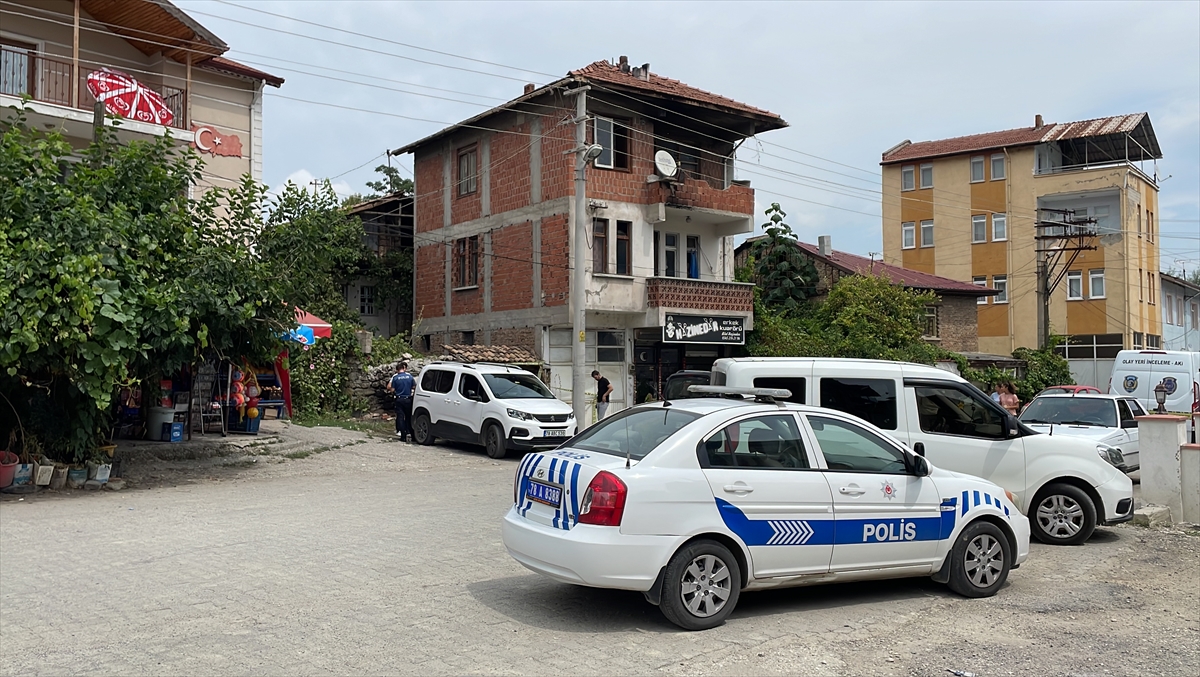 Karabük'te asma yaprağı toplamak için çıktığı balkondan düşen kişi öldü