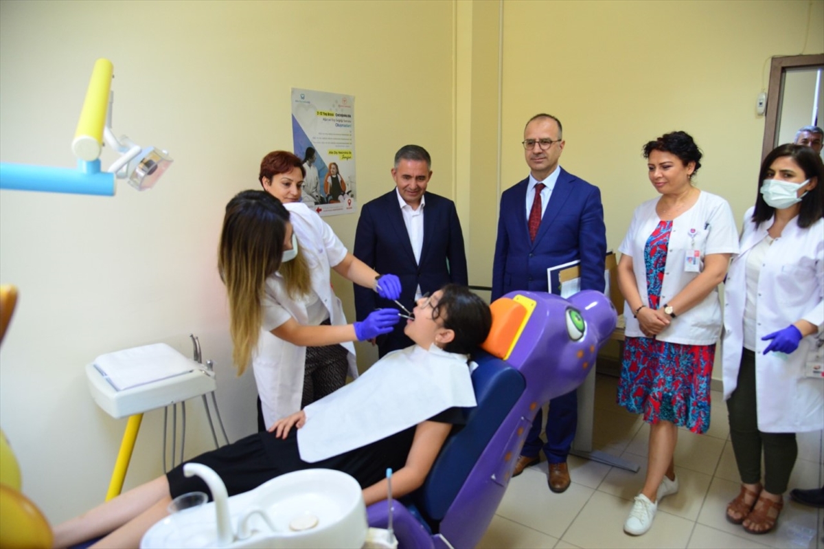 Kırşehir'de “aile diş hekimleri” çocuklar için mesaiye başladı