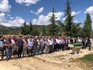 KONYA (AA) – Konya’nın Hüyük ilçesinde kazara av tüfeğinden çıkan