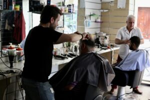 TRABLUS (AA) – AYDOĞAN KALABALIK – Yaklaşık 45 yıllık berber