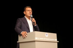 MERSİN (AA) – Mersin'de, esnaf ve tüketici arasında "köprü" olması