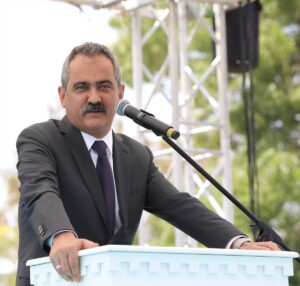 UŞAK (AA) – Milli Eğitim Bakanı Mahmut Özer, 2022-2023 eğitim