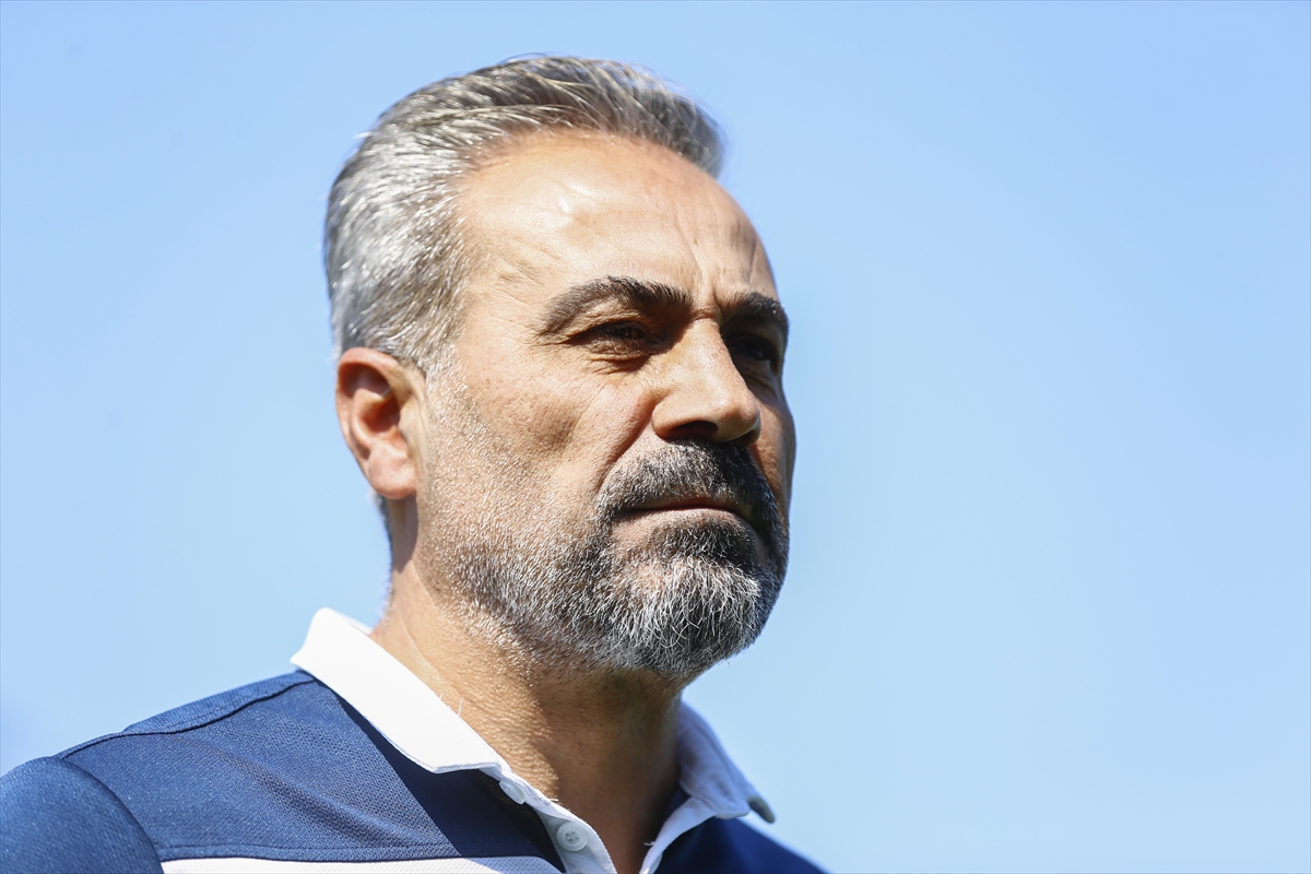 MKE Ankaragücü Teknik Direktörü Mustafa Dalcı'dan “pozitif futbol” mesajı