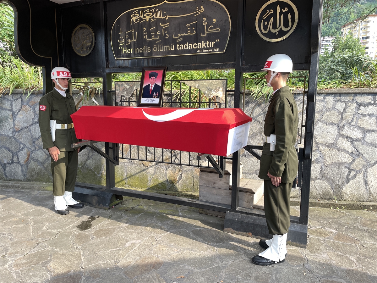 Rize'de Kore gazisi Mehmet Yanbay'ın cenazesi toprağa verildi