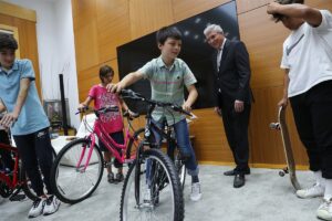 SAKARYA (AA) – Sakarya'da harçlıklarıyla aldığı bisikleti çalınan 12 yaşındaki