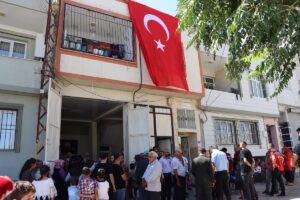 KİLİS (AA) – Şanlıurfa'nın Birecik ilçesindeki Çiçekalan Hudut Karakolu'na terör