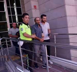 SİNOP (AA) – Sinop'un Boyabat ilçesinde bir kadının evinde bıçaklanarak