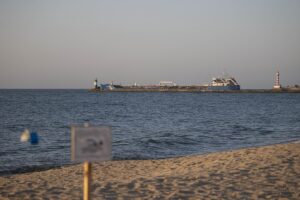 - İstanbul'un kuzeyinde demirleyecek gemiler, Müşterek Koordinasyon Merkezince denetime tabi