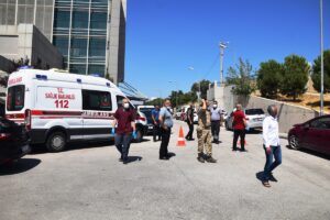 ŞANLIURFA (AA) – Şanlıurfa Valisi Salih Ayhan, Birecik ilçesindeki Çiçekalan