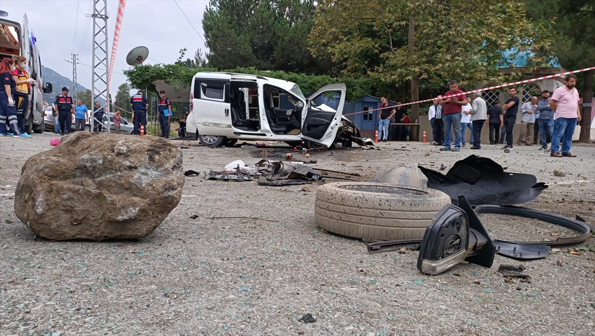 Trabzon'da 4 gün önce evlenen çifti trafik kazası ayırdı