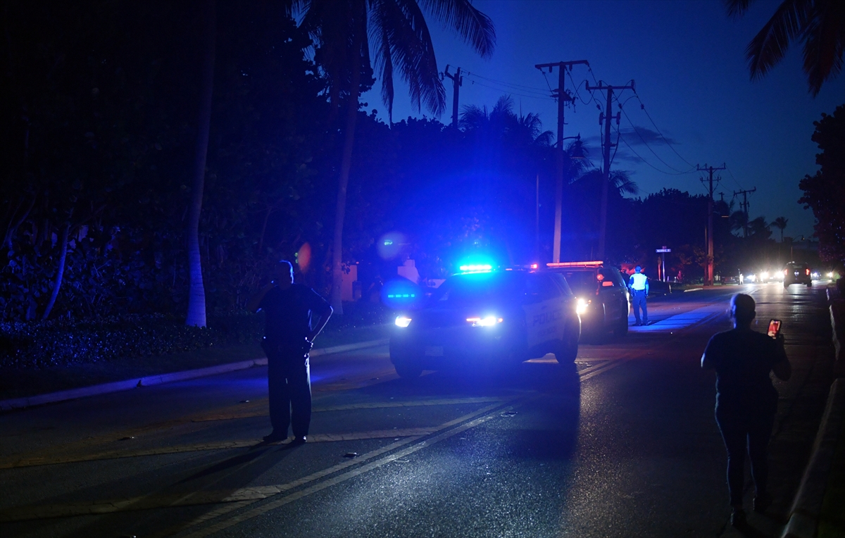 Trump'ın Florida'daki evi FBI ajanları tarafından basıldı