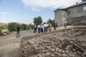 TUNCELİ (AA) – Tunceli Valisi Mehmet Ali Özkan, Pertek ilçesindeki
