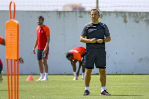 İSTANBUL (AA) – EMRAH OKTAY – HangiKredi Ümraniyespor Teknik Direktörü