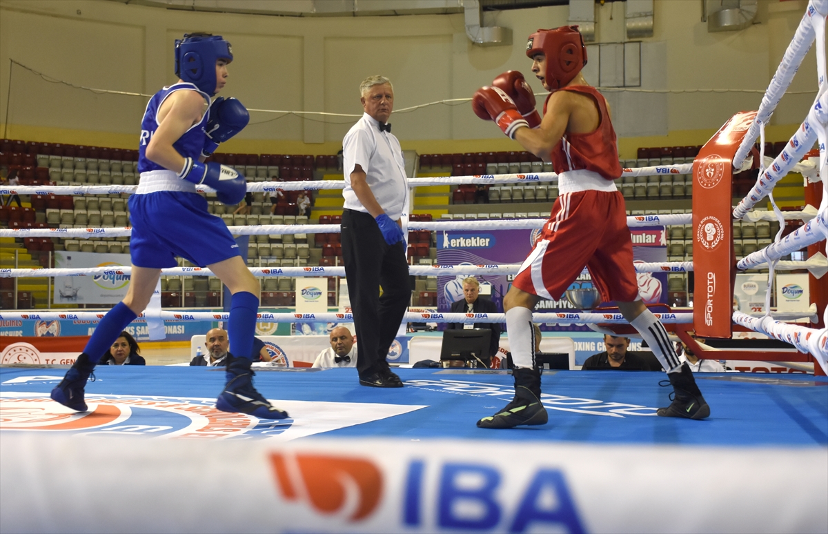 Üst Minikler Avrupa Boks Şampiyonası Erzurum'da başladı