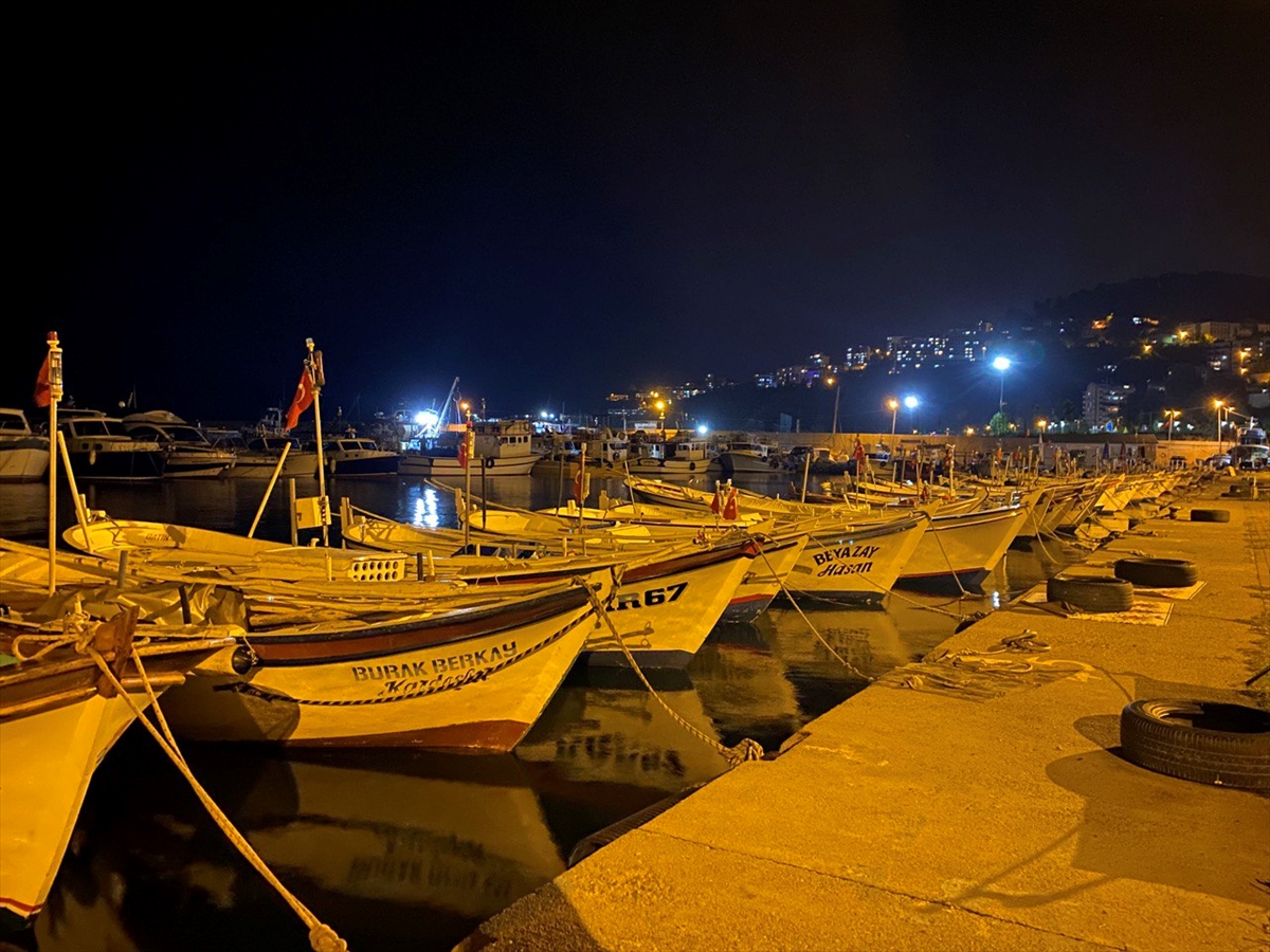 Zonguldak'ta balıkçılar olumsuz hava koşulları nedeniyle denize açılamayacak