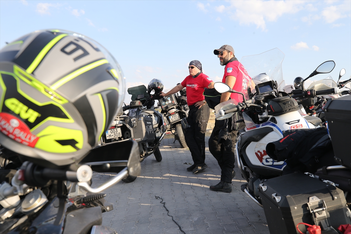 11. Balkan Rallisi'ne katılan motorcular Kapadokya'ya geldi