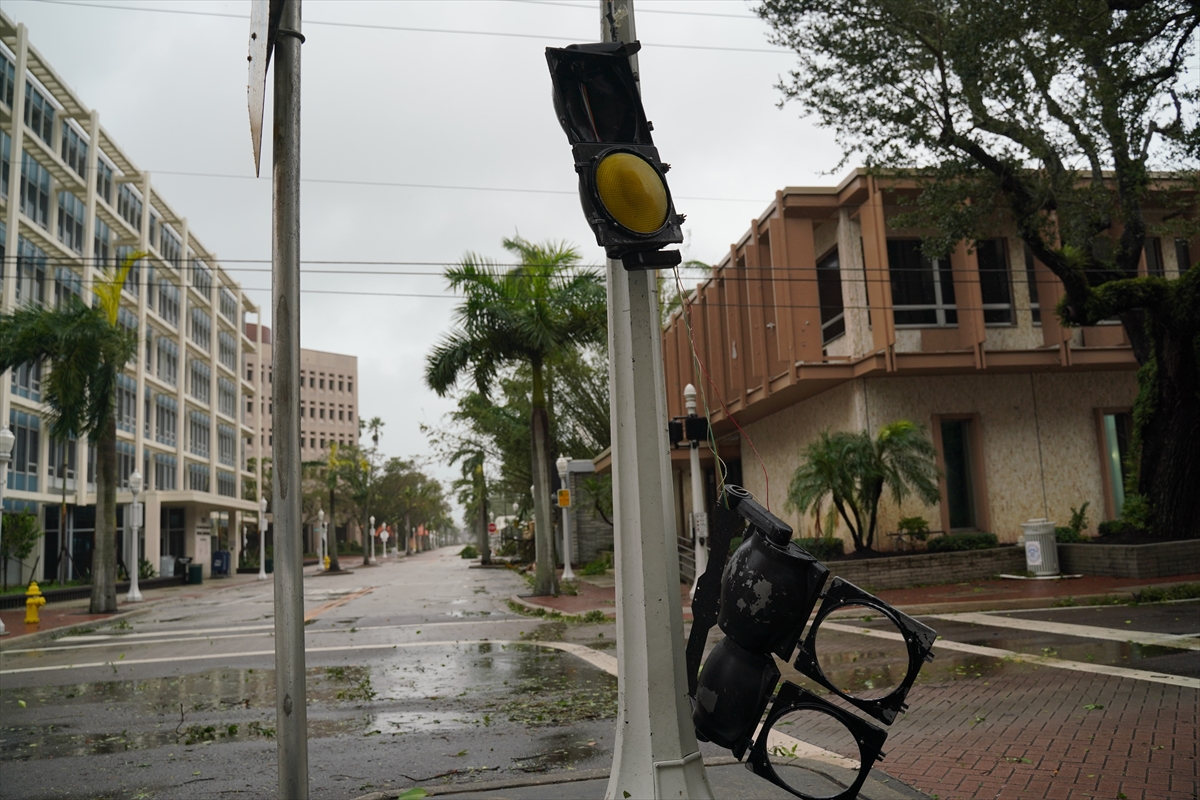 ABD'nin Florida eyaletinde Ian Kasırgası nedeniyle 2,5 milyon kişiye tahliye emri verildi