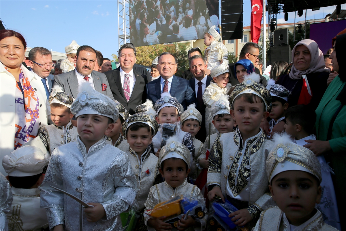 Adalet Bakanı Bozdağ, Kırşehir'de toplu açılış ve temel atma töreninde konuştu: (2)