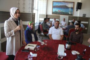 - "Bir taraftan HDP ve PKK ile iş birliği yapacaksın,