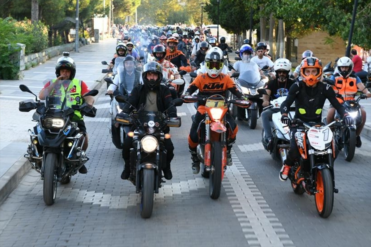 AK Parti Grup Başkanvekili Turan'dan Tunç Soyer'e tepki: