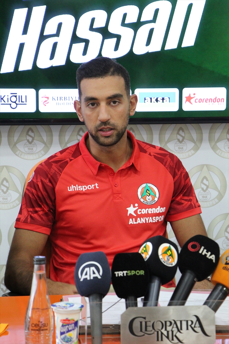 Alanyaspor, Olympiakos'tan Ahmed Hassan'ı bir yıllığına kiraladı