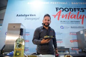 ANTALYA (AA) – Antalya'da düzenlenen 1. Uluslararası Food Fest Gastronomi