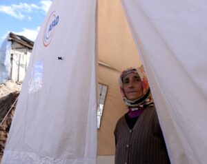 - "An itibarıyla 69 ağır yıkık bina sayımız mevcut"