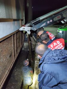 ARDAHAN (AA) – Ardahan'da biri gübre diğeri foseptik çukuruna düşen