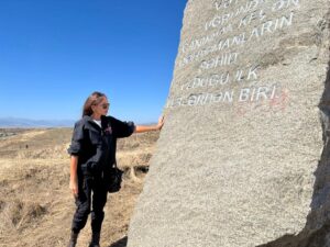 - "Bugün şehitlerimizin aziz hatırasını anarak, her birimiz bağımsızlığımızı ve
