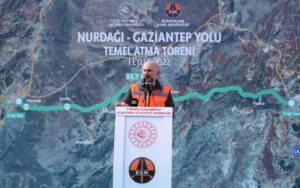 - "AK Parti iktidarı boyunca, 20 yılda 100 yıllık yatırım