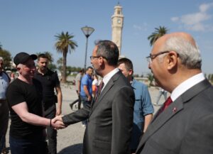 İZMİR (AA) – Gençlik ve Spor Bakanı Mehmet Muharrem Kasapoğlu,