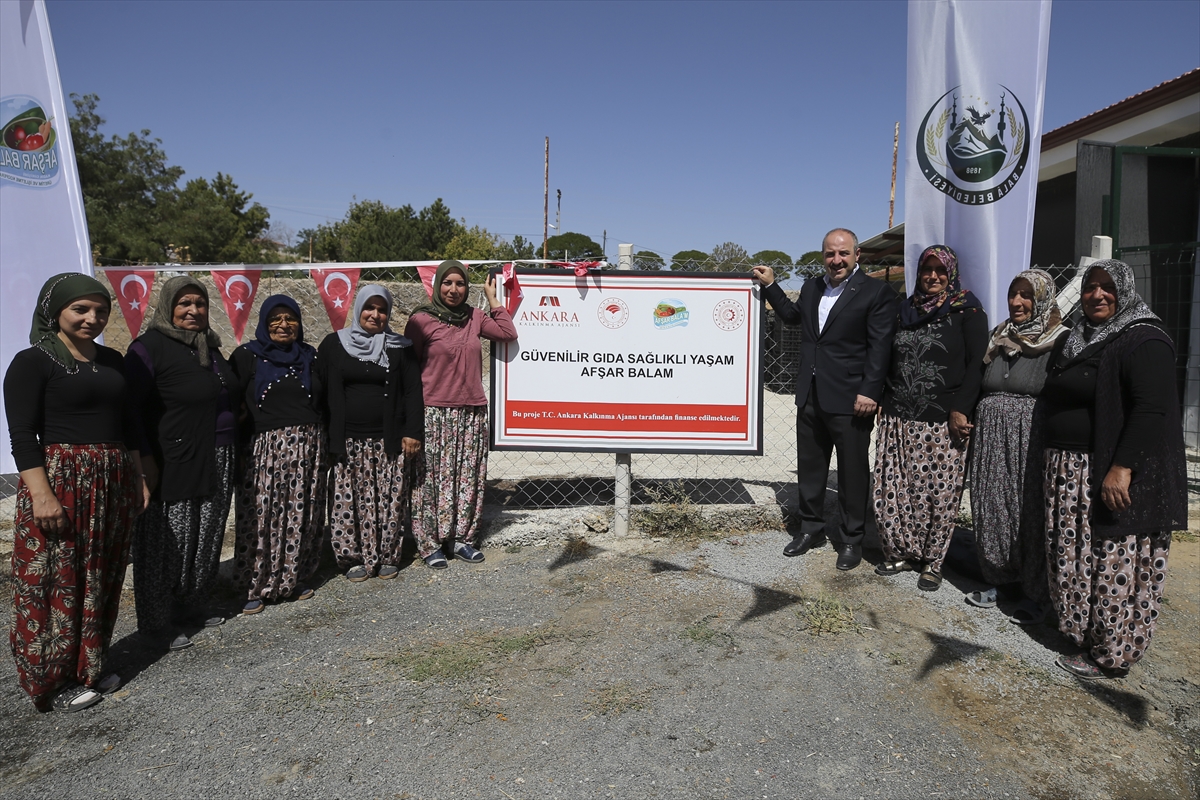 Bakan Varank, Bala'da kadın girişimcilerin üretim tesisinin açılışını yaptı: