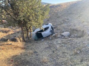 BATMAN (AA) – Batman'ın Gercüş ilçesinde otomobilin şarampole devrilmesi sonucu