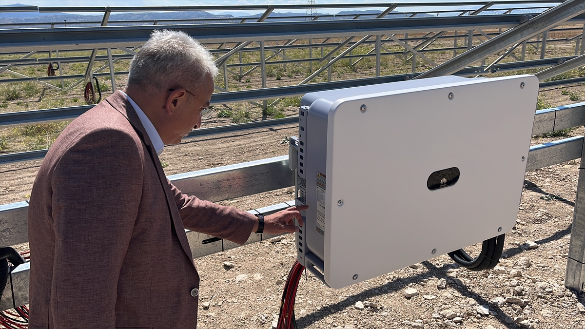 Burdur'da 1,4 megavatlık güneş enerjisi santrali kuruldu