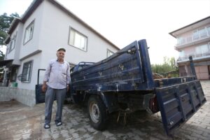 BURSA (AA) – Bursa'nın Osmangazi ilçesinde dün etkili olan sağanakta