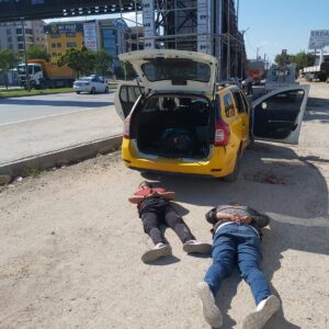 BURSA (AA) – Bursa'nın merkez Yıldırım ilçesinde trafodan hırsızlık yaptıkları