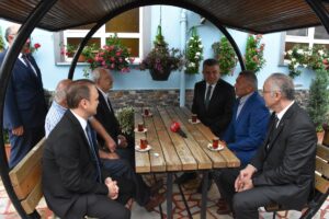 GİRESUN (AA) – CHP Genel Başkanı Kemal Kılıçdaroğlu, Giresun'da fındık