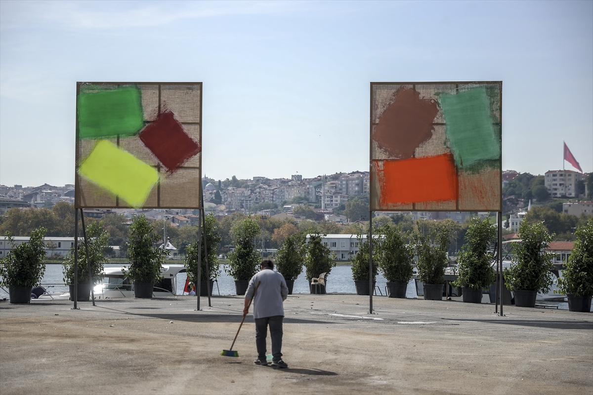 Contemporary Istanbul'un 17. Edisyonu, ön gösterimle kapılarını sanatseverlere açtı